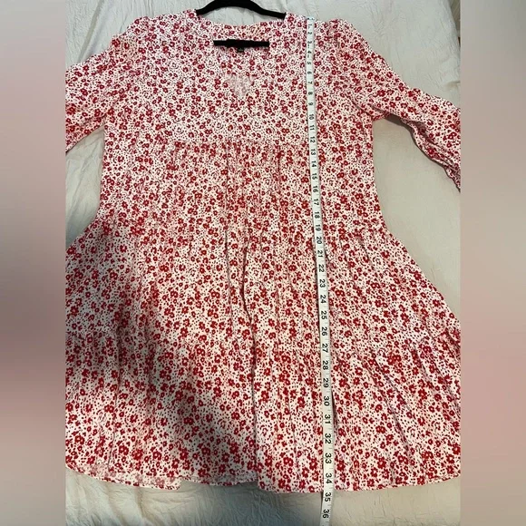 Tuckernuck Pomander Place Scarlet
Ditsy Floral Kenzo Mini Dress SZ L NWOT - Picture 9 of 9
